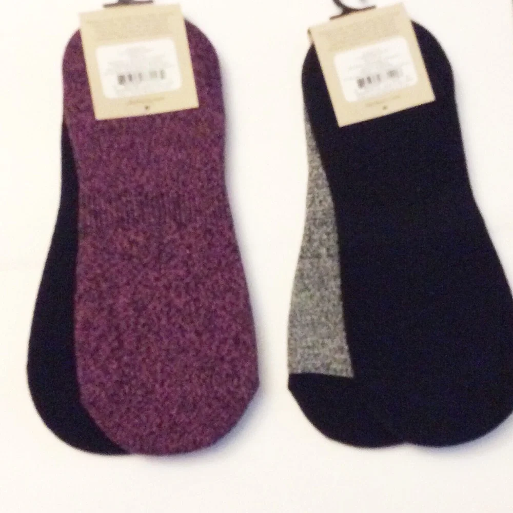 Clarks Woman’s No Show Socks 4 Pairs Black Gray